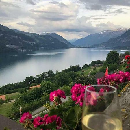 Traumhaftes Chalet Mit Seesicht Krattigen Ngoại thất bức ảnh