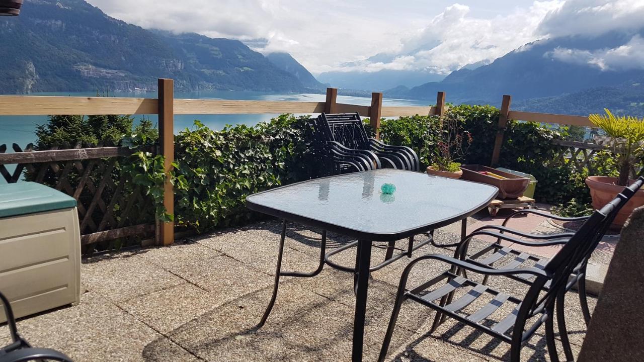 Traumhaftes Chalet Mit Seesicht Krattigen Ngoại thất bức ảnh