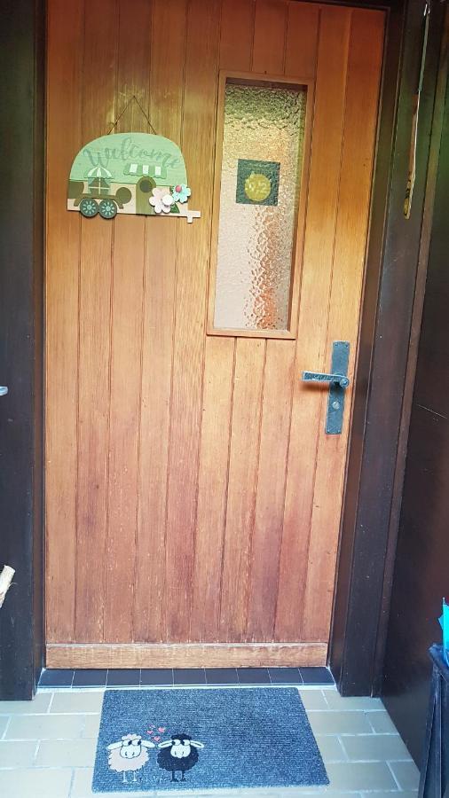 Traumhaftes Chalet Mit Seesicht Krattigen Ngoại thất bức ảnh